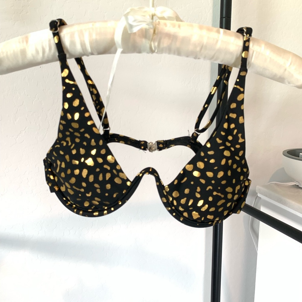 No label - Picture 2 of 8